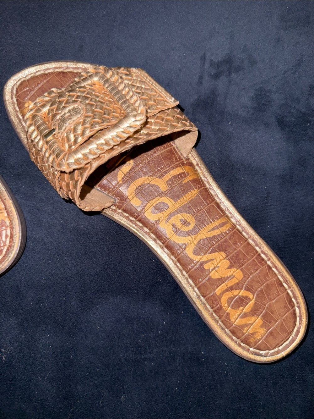 Sam Edelman Metallic Rose Gold Woven Buckle Slide - Picture 5 of 9